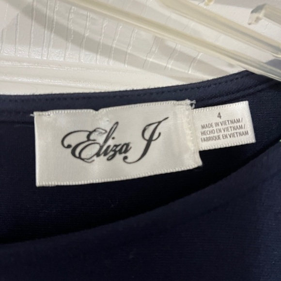 Eliza J Eyelet Sleeve Dress - Picture 3 of 7